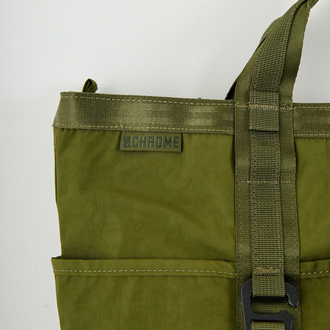 CHROME [クローム] グローサリートート メッセンジャーバッグ 15L [JP240] MOSS