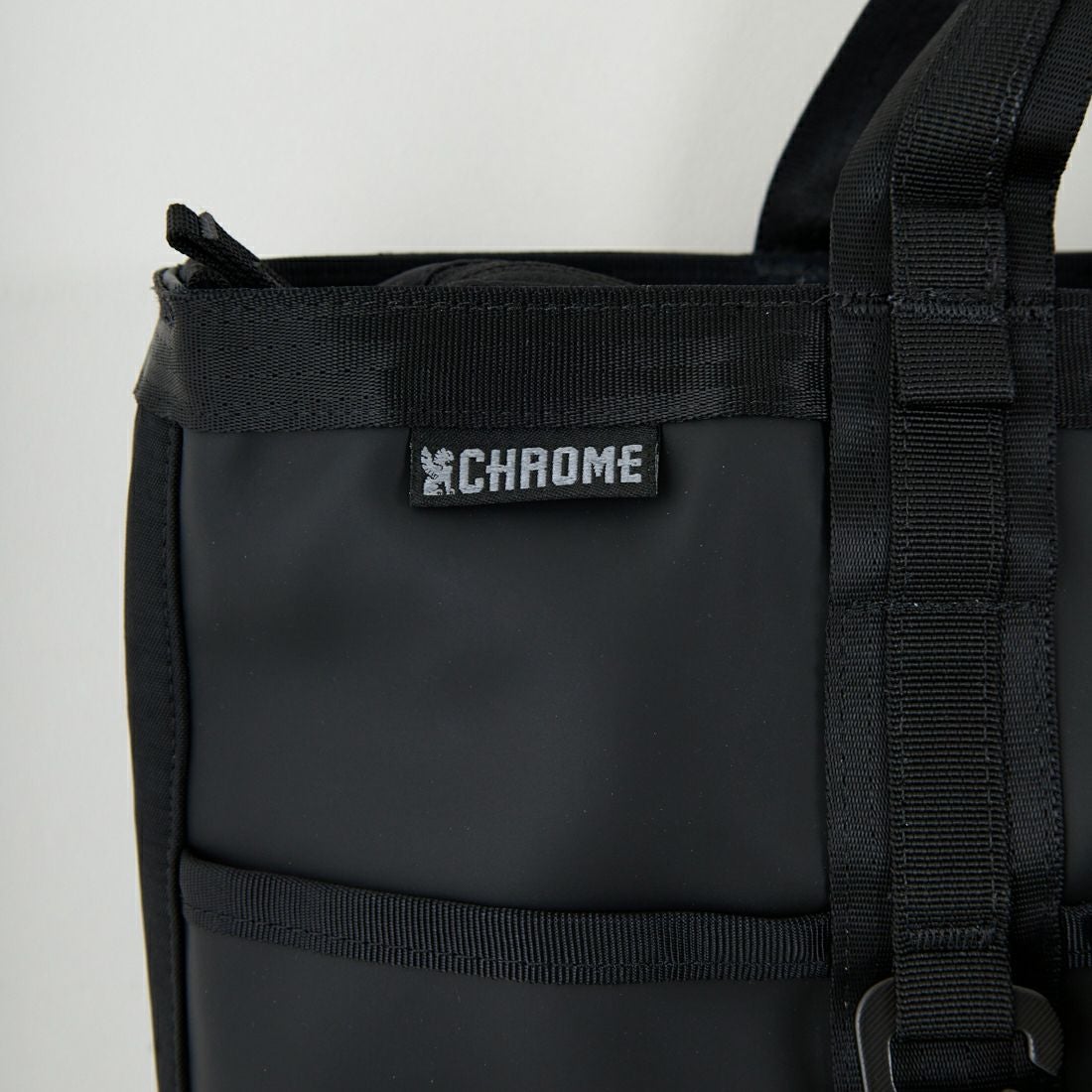 CHROME [クローム] グローサリートート メッセンジャーバッグ 15L [JP240] MTBK