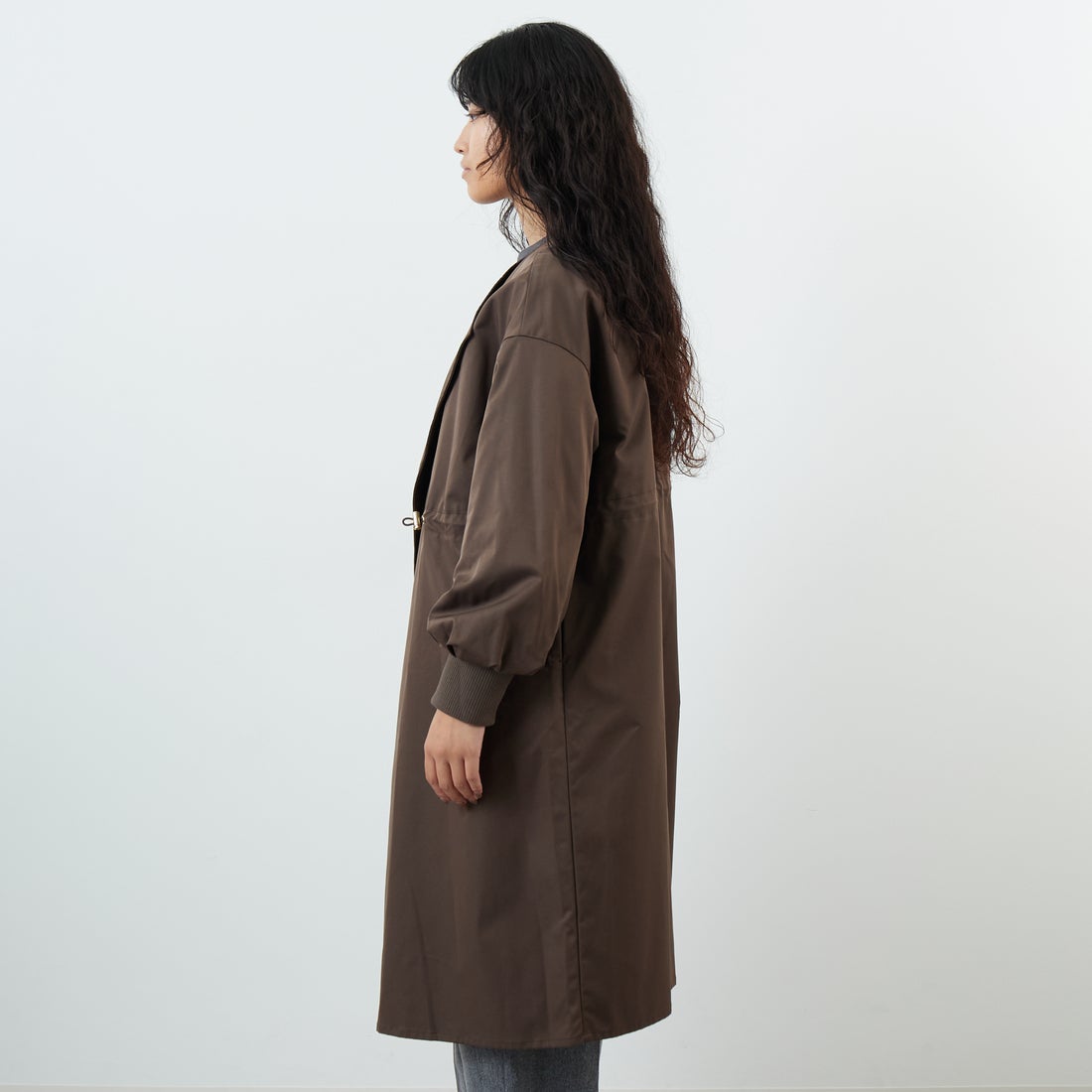 Jf Ready Made [ジェイエフレディメイド] ポリエステルタッサーコート [8552102-01] 62 ﾌﾞﾗｳﾝ &&モデル身長：162cm 着用サイズ：F&&