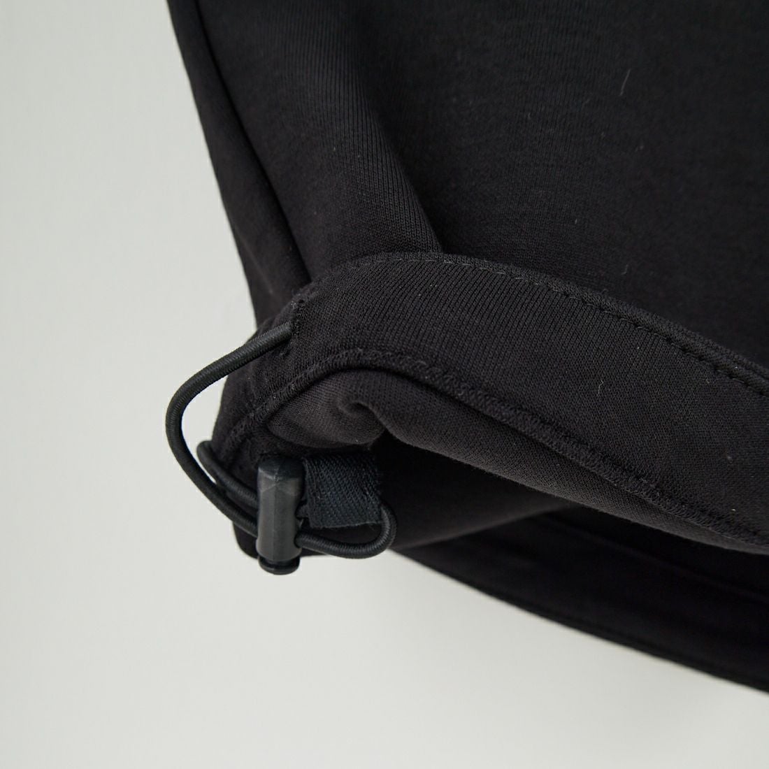 Noir Fabrik [ヌワールファブリック] コットンダンボールカーブスウェットパンツ [653710] BLACK