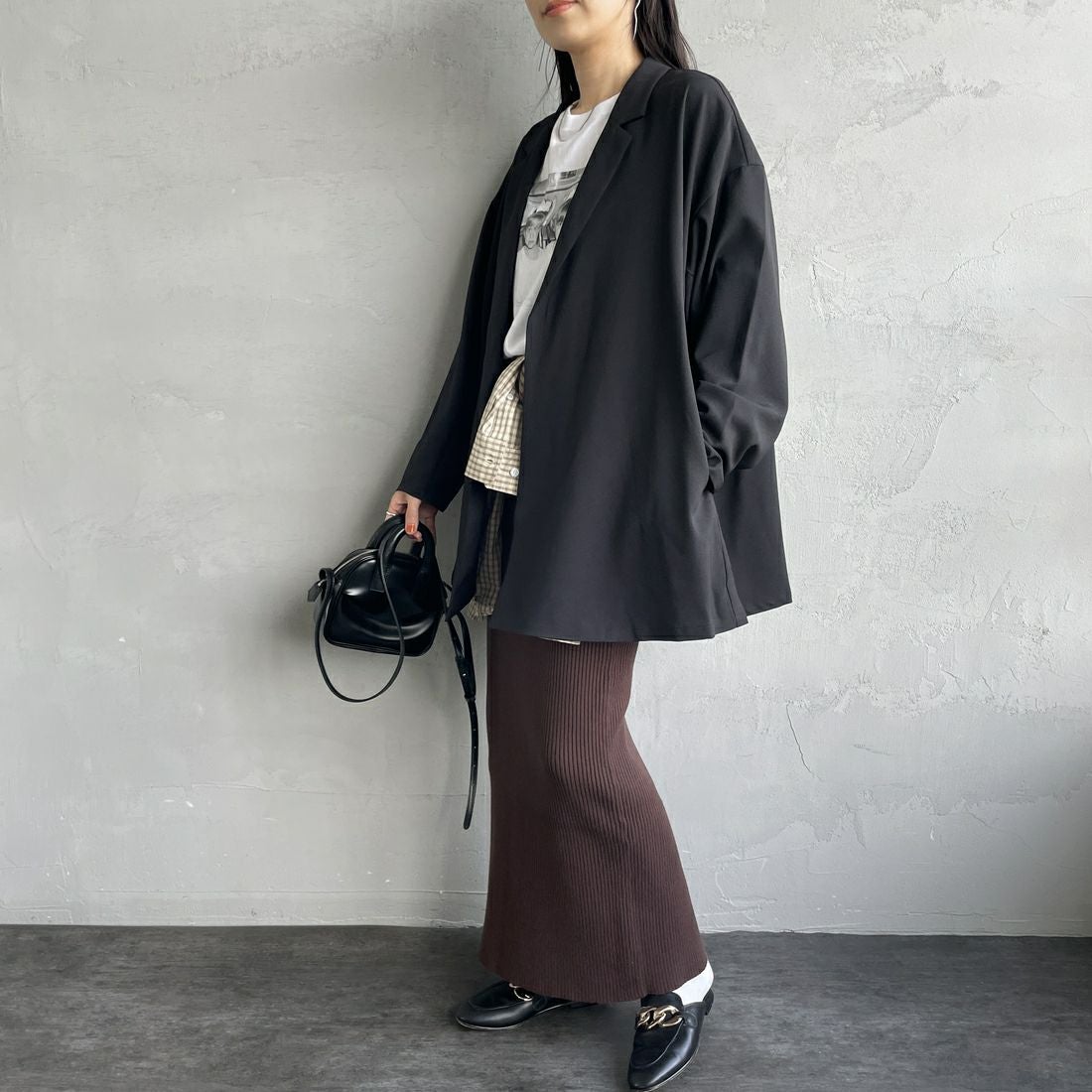 mizuiro ind [ミズイロインド] テーラードシャツジャケット [3-230103] 99 BLACK &&モデル身長：160cm 着用サイズ：F&&