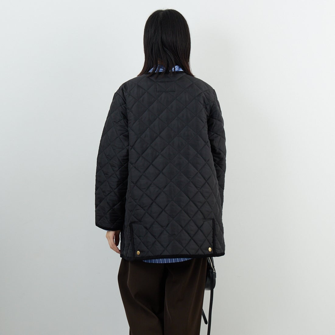 Traditional Weatherwear [トラディショナル ウェザーウェア] アークリー Aライン ミドル [L252APQCO0485AA] AA01 BK/BK &&モデル身長：162cm 着用サイズ：34&&