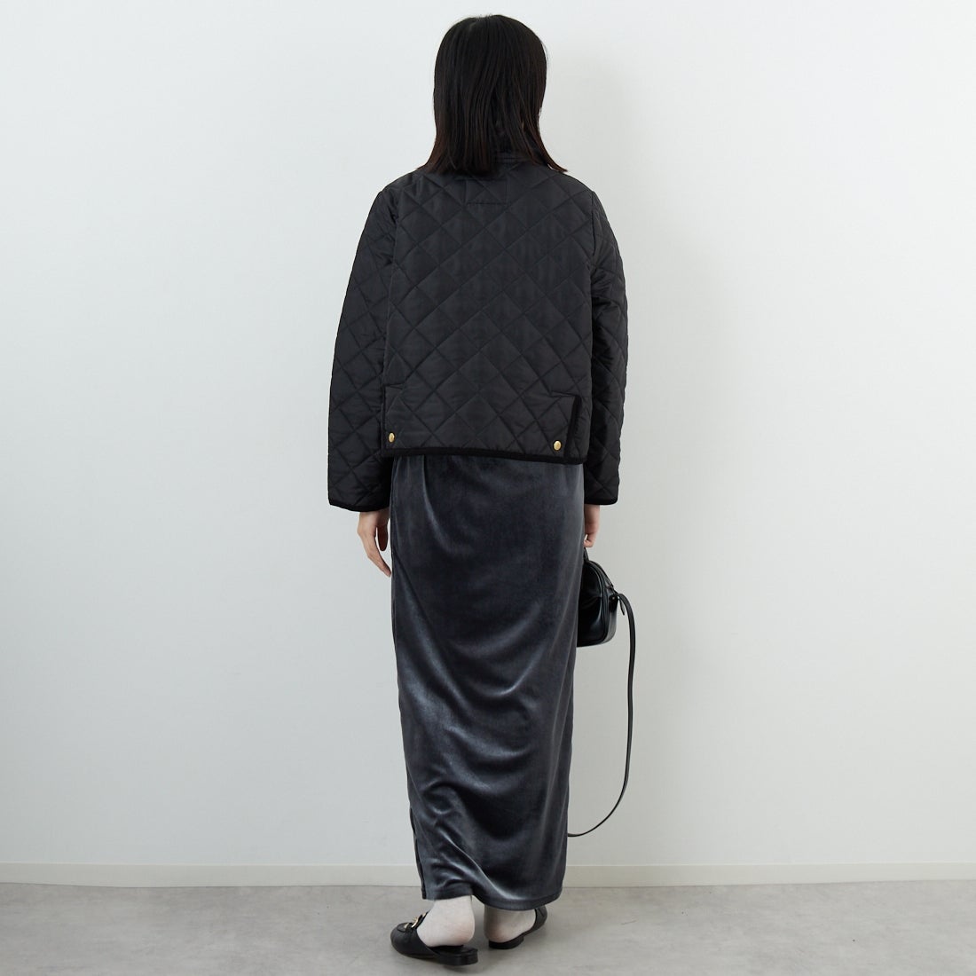 Traditional Weatherwear [トラディショナル ウェザーウェア] ウェーバリーAライン [L252APQCO0487AA] AA01 BK/BK &&モデル身長：162cm 着用サイズ：34&&