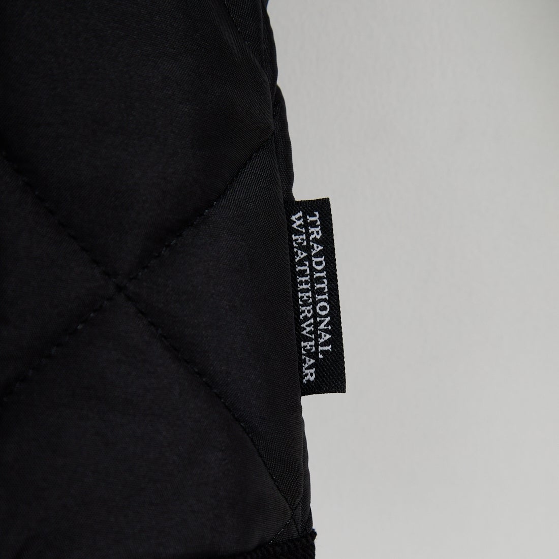 Traditional Weatherwear [トラディショナル ウェザーウェア] ウェーバリーAライン [L252APQCO0487AA] AA01 BK/BK