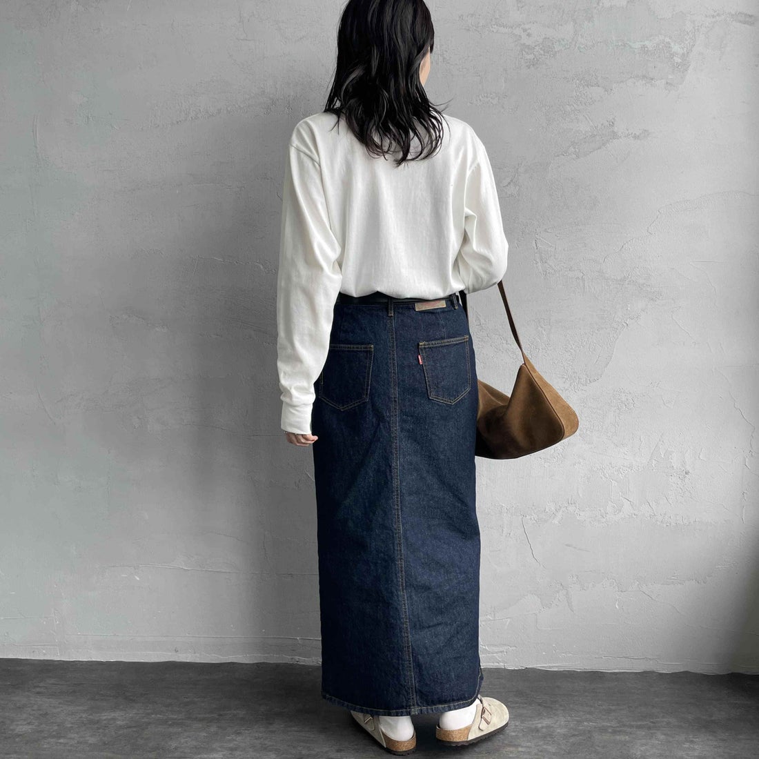 Hanes [ヘインズ] SHIRO クルーネックロングスリーブTシャツ [HM4-A201] 010 ﾎﾜｲﾄ &&モデル身長：160cm 着用サイズ：S&&