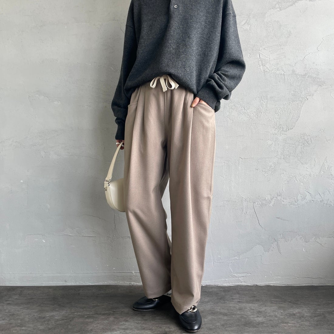 DANTON [ダントン] タックパンツ [DT-E0274FLP] TAUPE &&モデル身長：158cm 着用サイズ：36&&