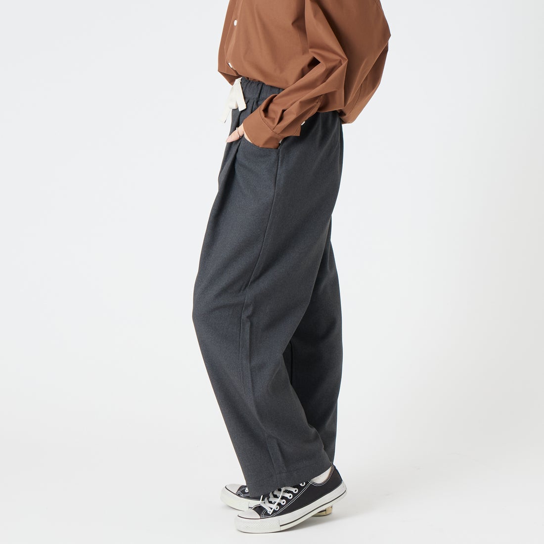 DANTON [ダントン] タックパンツ [DT-E0274FLP] DK.GRN GRY &&モデル身長：162cm 着用サイズ：36&&