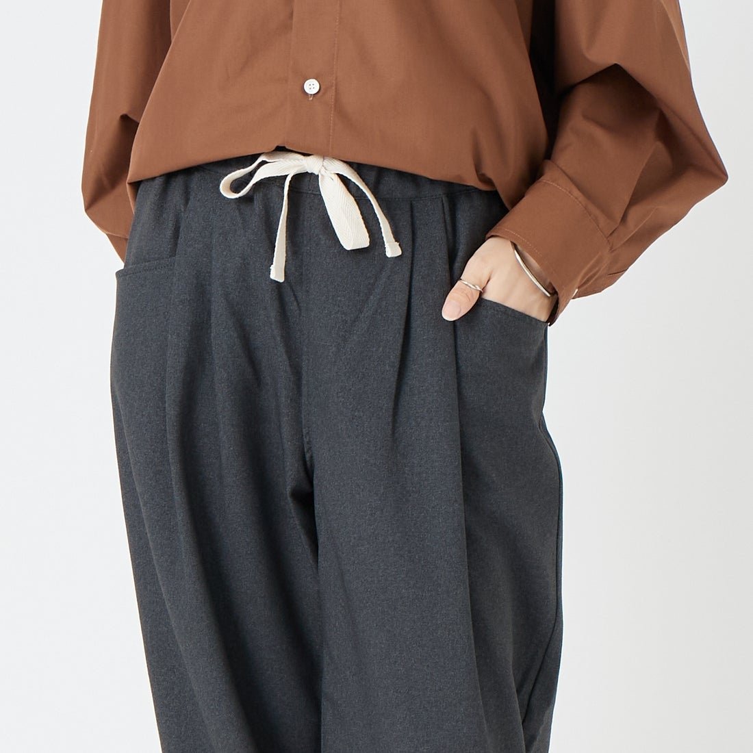 DANTON [ダントン] タックパンツ [DT-E0274FLP] DK.GRN GRY &&モデル身長：162cm 着用サイズ：36&&