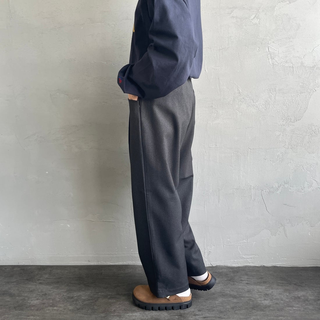 DANTON [ダントン] タックパンツ [DT-E0274FLP] DK.GRN GRY &&モデル身長：160cm 着用サイズ：36&&