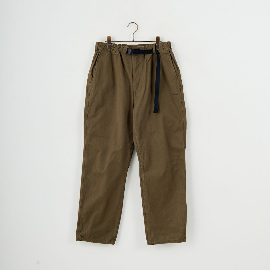 NANGA [ナンガ] ウェビングベルトチノテーパードパンツ [N2530-1D086A
