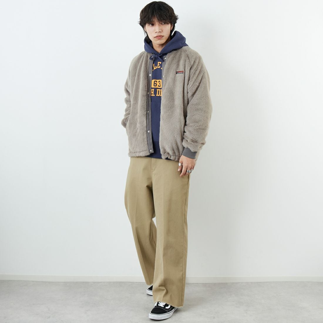 HELLO CALIF [ハローカリフ] ファーボンバーコーチジャケット [HC-254-057] GRYGE &&モデル身長：179cm 着用サイズ：L&&