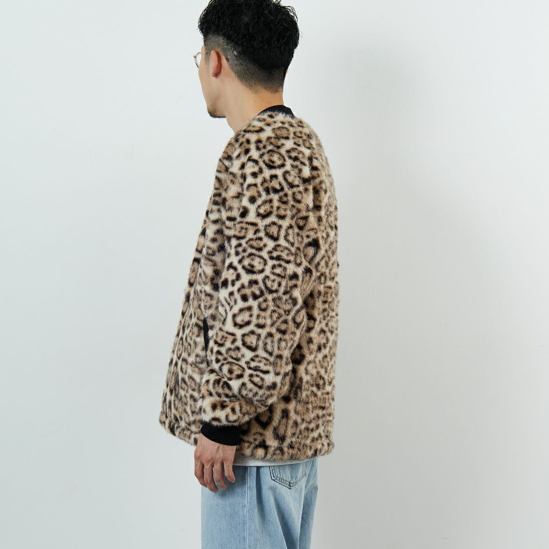 HELLO CALIF [ハローカリフ] ファーボンバーコーチジャケット [HC-254-057] LEOPARD &&モデル身長：168cm 着用サイズ：M&&