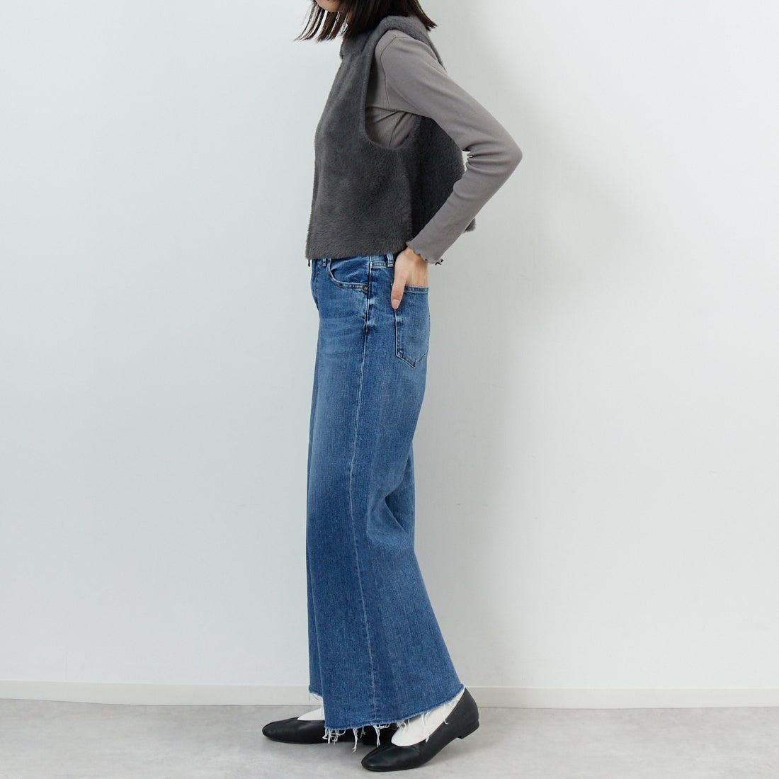 CLOCHE [クロシェ] もこもこファーベスト [55285509] ﾁｬｺｰﾙ &&モデル身長：162cm 着用サイズ：2&&