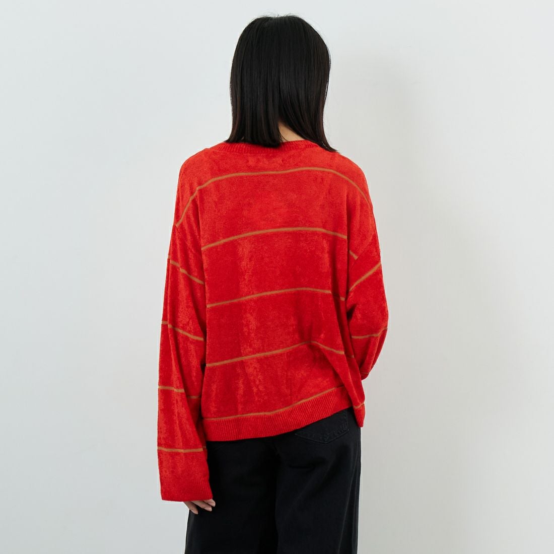 WHYTO. [ホワイト] ワイドボーダーニット [WHT25FKN4034] RED &&モデル身長：162cm 着用サイズ：F&&