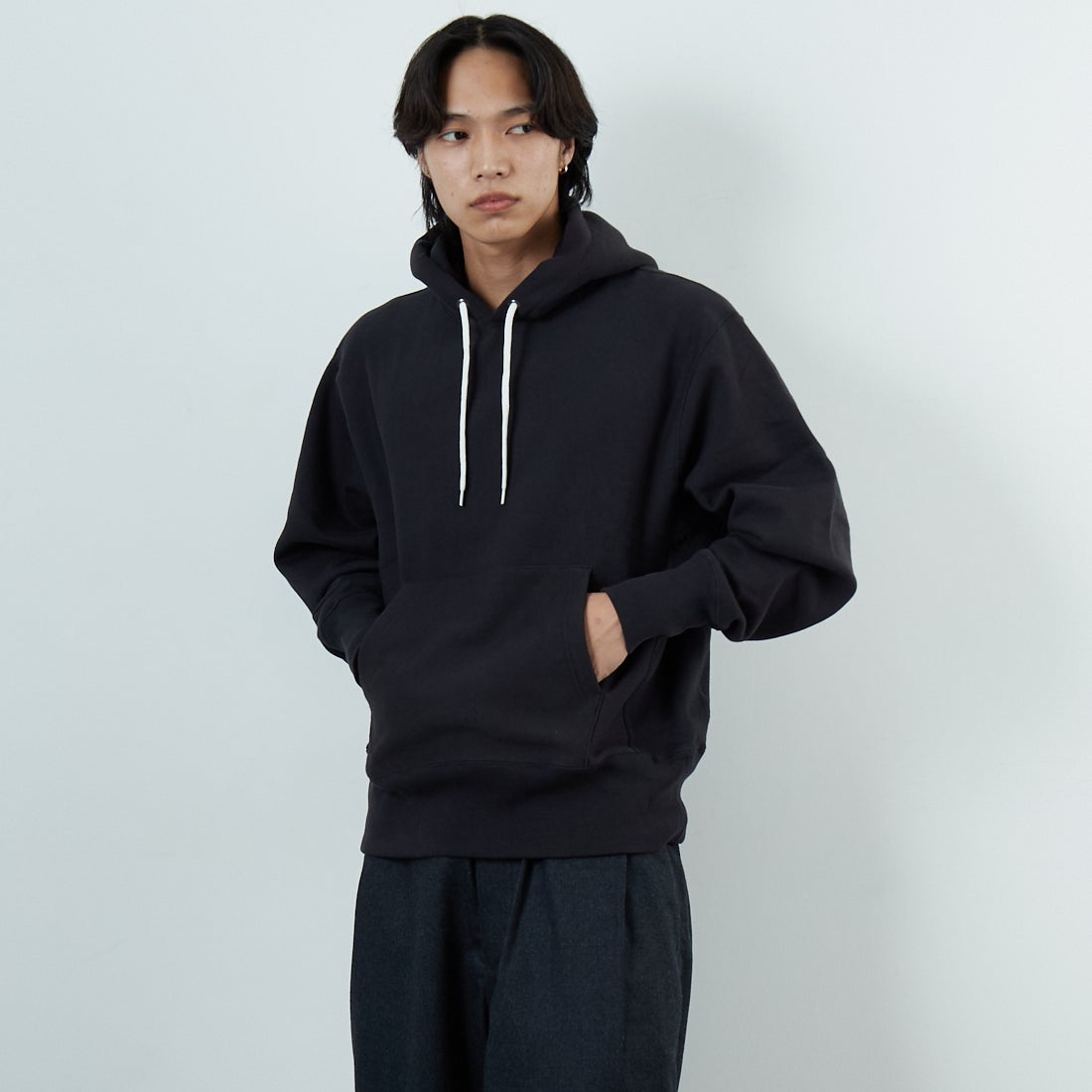 Health knit [ヘルスニット] ロッカーウェイト スウェットフーディ [HR25F-M152] INK BLACK &&モデル身長：179cm 着用サイズ：M&&