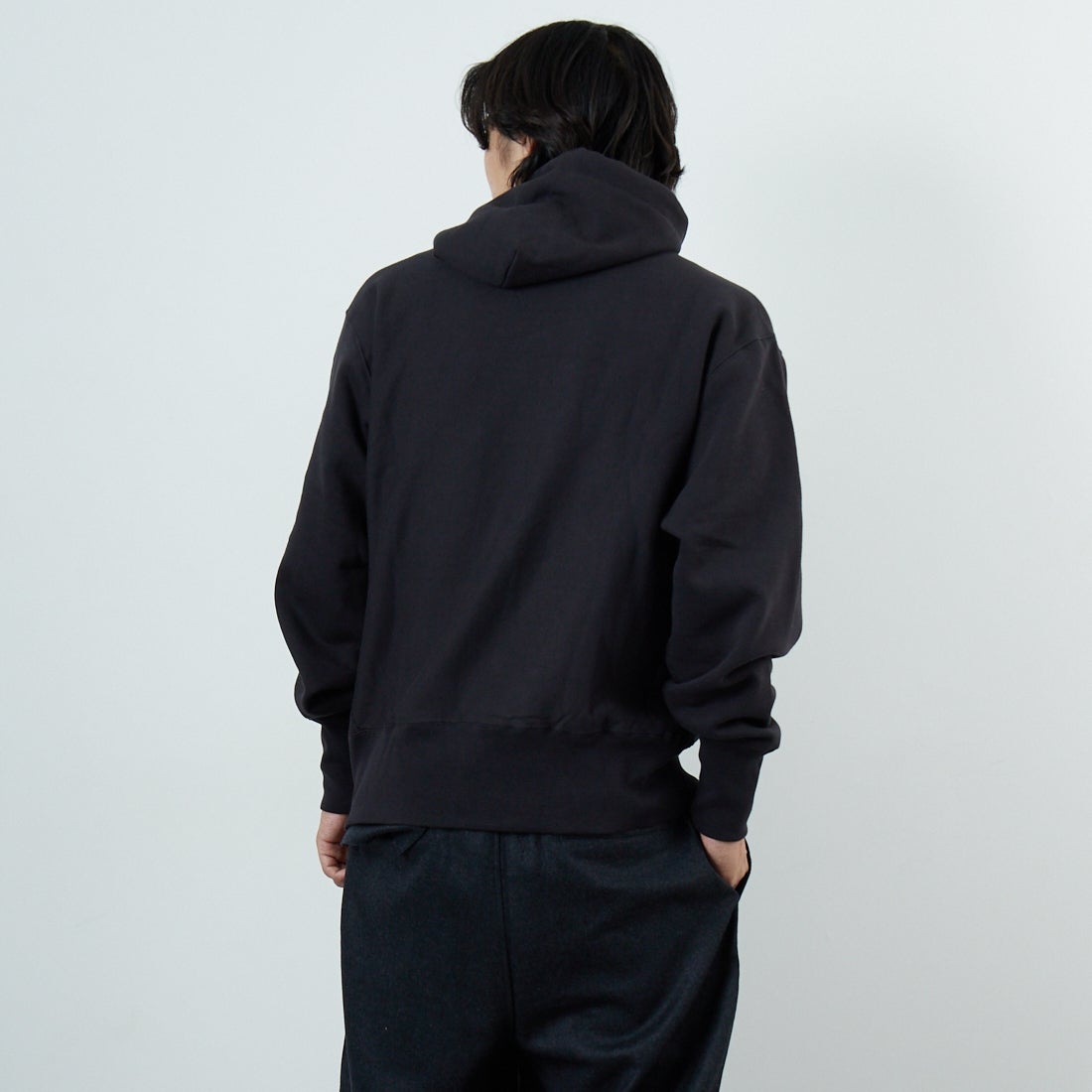 Health knit [ヘルスニット] ロッカーウェイト スウェットフーディ [HR25F-M152] INK BLACK &&モデル身長：179cm 着用サイズ：M&&