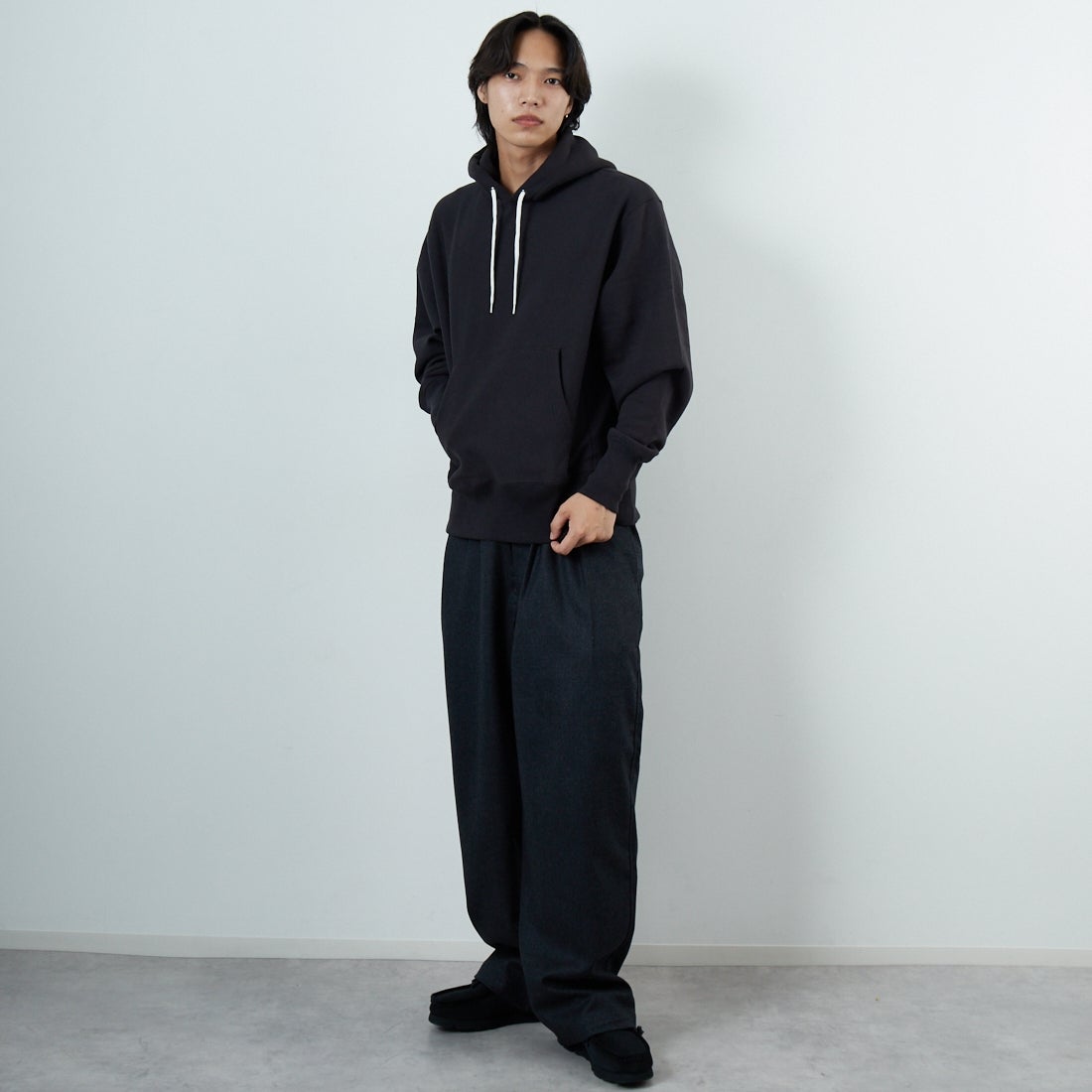 Health knit [ヘルスニット] ロッカーウェイト スウェットフーディ [HR25F-M152] INK BLACK &&モデル身長：179cm 着用サイズ：M&&
