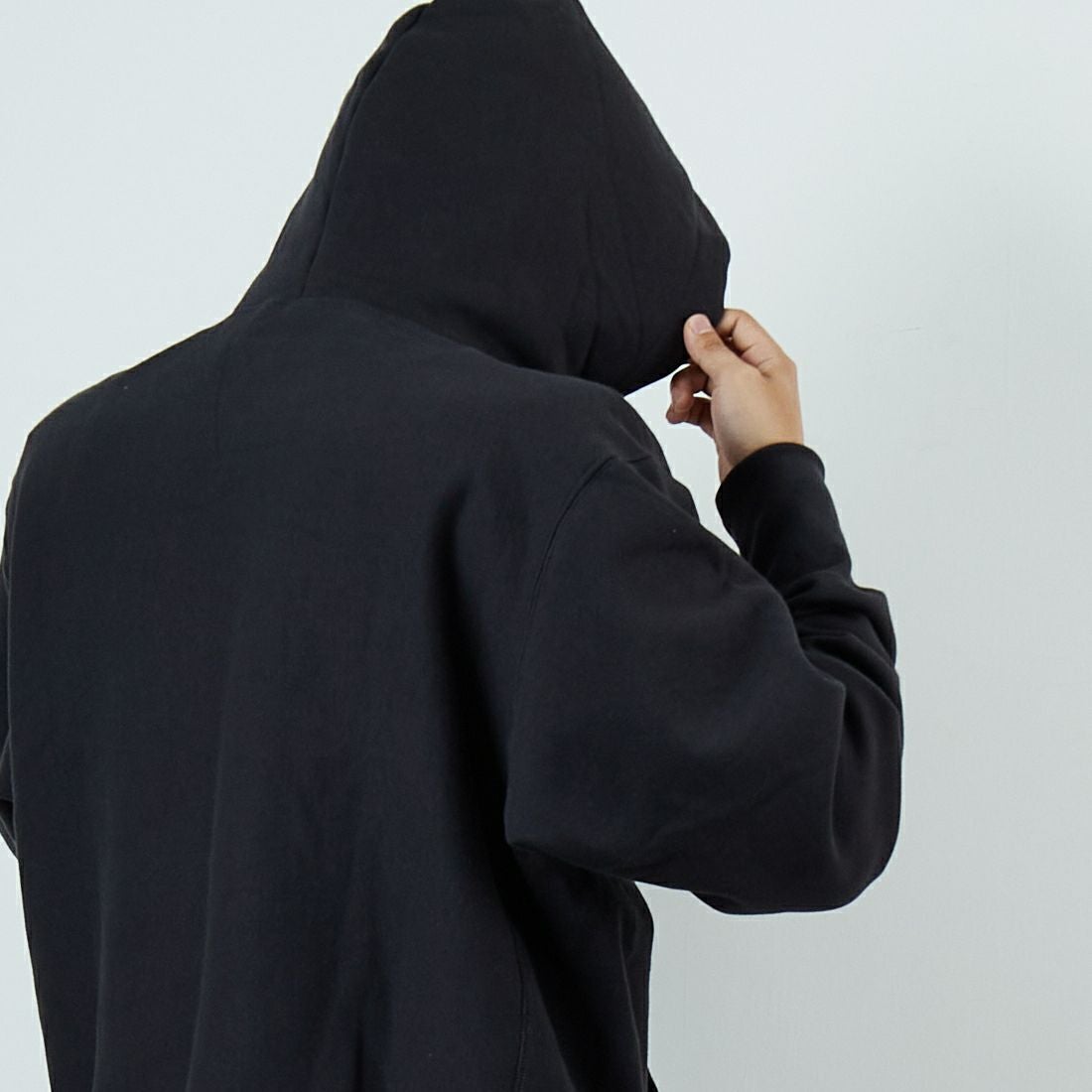 Health knit [ヘルスニット] ロッカーウェイト スウェットフーディ [HR25F-M152] INK BLACK &&モデル身長：179cm 着用サイズ：M&&