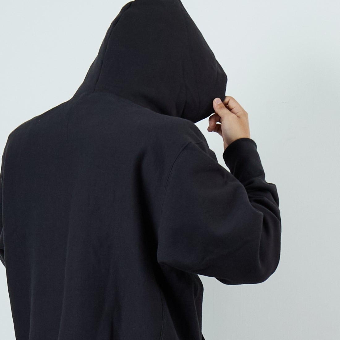Health knit [ヘルスニット] ロッカーウェイト スウェットフーディ [HR25F-M152] INK BLACK &&モデル身長：179cm 着用サイズ：M&&