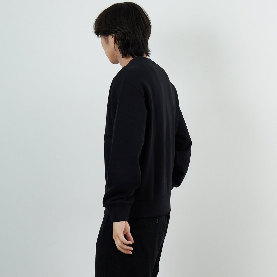 MAISON KITSUNE [メゾン キツネ] フォックスヘッド コンフォートスウェット [PM00304KM0341] P199 BLACK &&モデル身長：179cm 着用サイズ：M&&