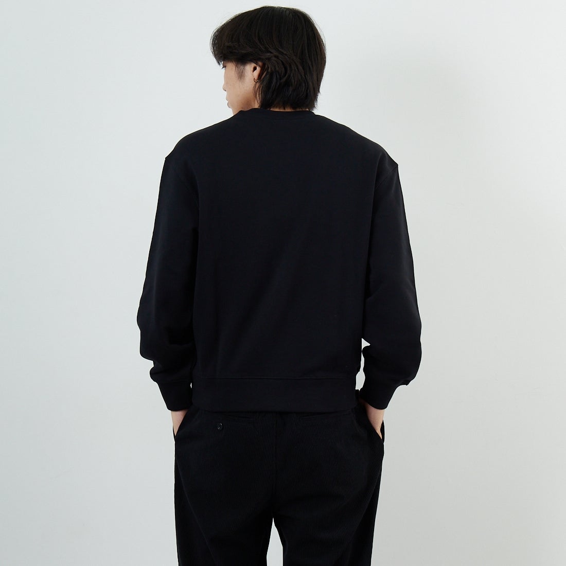 MAISON KITSUNE [メゾン キツネ] フォックスヘッド コンフォートスウェット [PM00304KM0341] P199 BLACK &&モデル身長：179cm 着用サイズ：M&&
