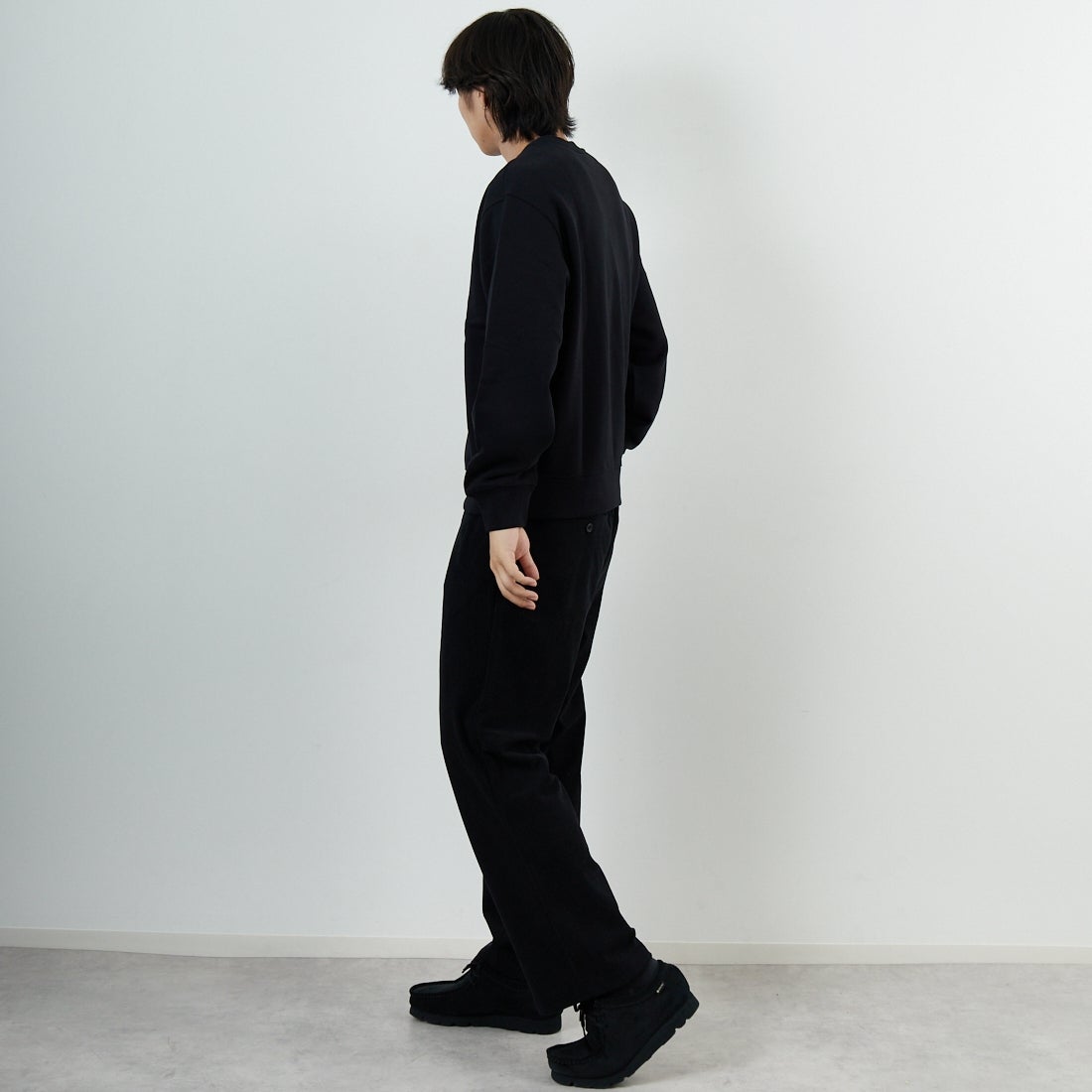 MAISON KITSUNE [メゾン キツネ] フォックスヘッド コンフォートスウェット [PM00304KM0341] P199 BLACK &&モデル身長：179cm 着用サイズ：M&&