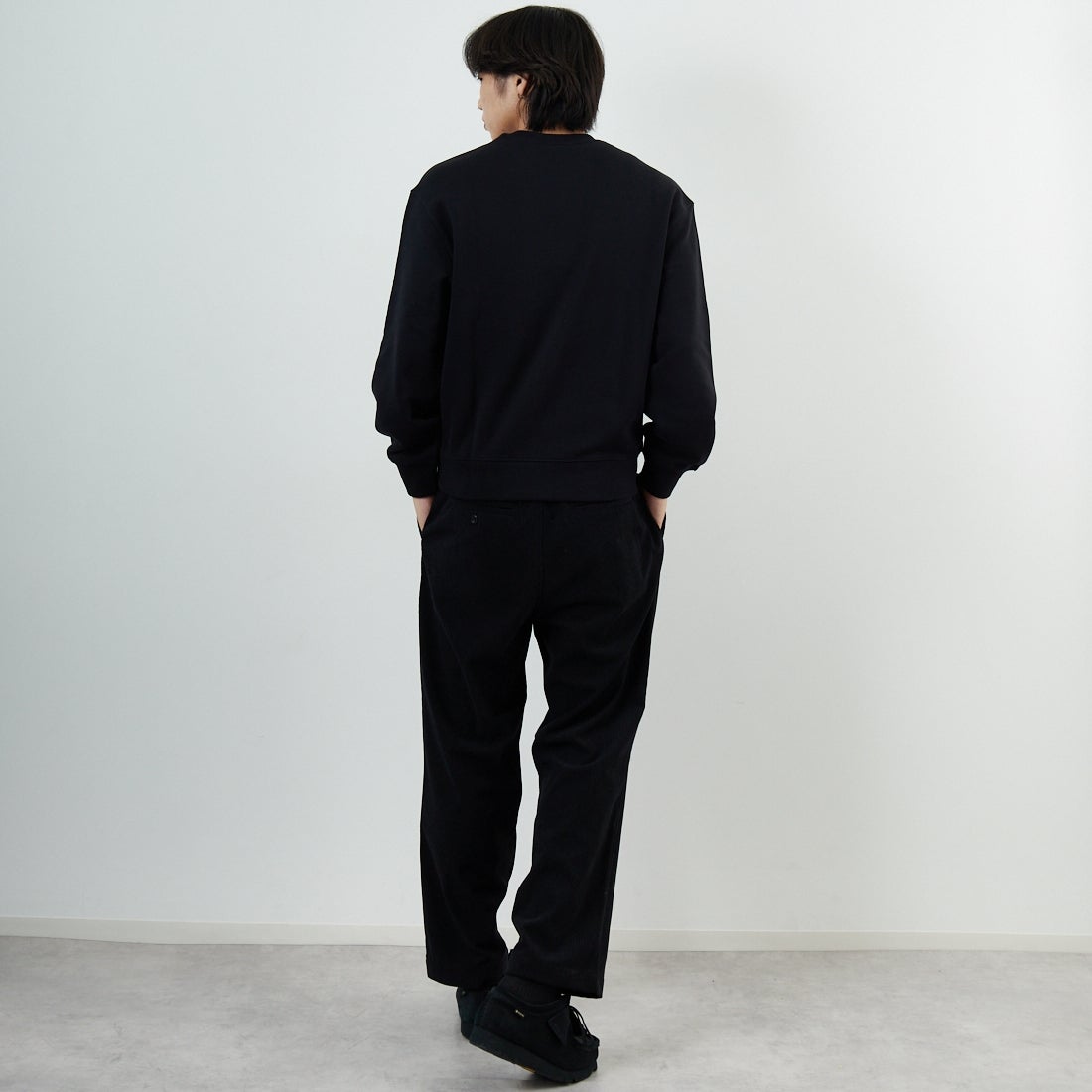 MAISON KITSUNE [メゾン キツネ] フォックスヘッド コンフォートスウェット [PM00304KM0341] P199 BLACK &&モデル身長：179cm 着用サイズ：M&&