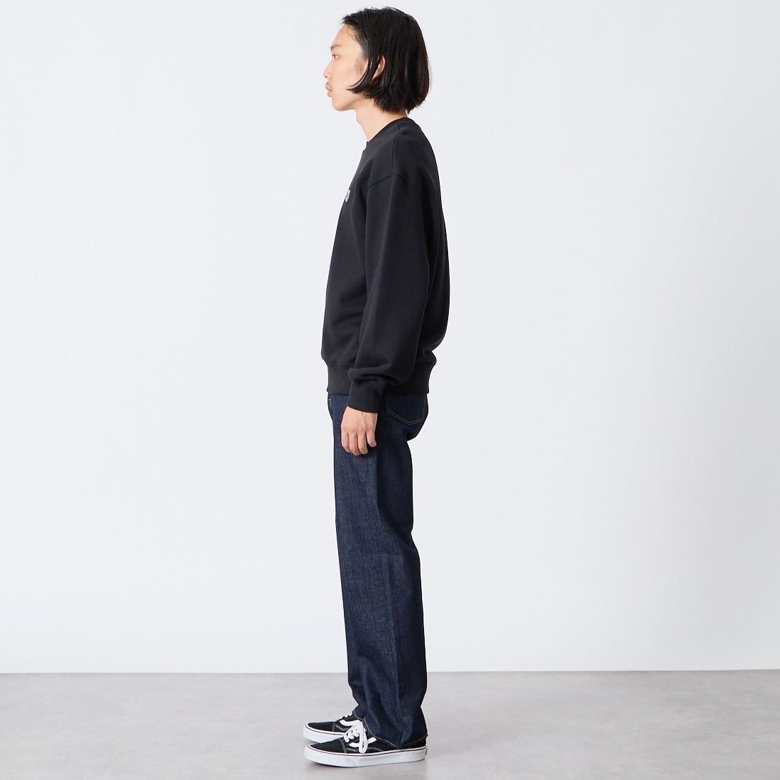 MAISON KITSUNE [メゾン キツネ] フォックスヘッド コンフォートスウェット [PM00304KM0341] P199 BLACK &&モデル身長：175cm 着用サイズ：S&&