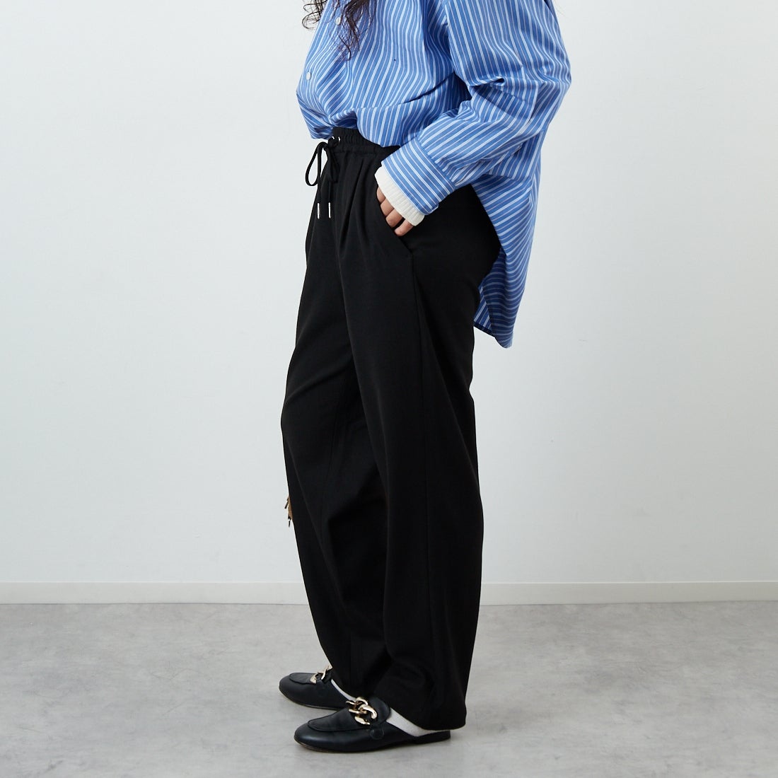 Jeans Factory Clothes [ジーンズファクトリークローズ] コスミカルウォームテーパードパンツ [21256055] 004 ﾌﾞﾗｯｸ &&モデル身長：162cm 着用サイズ：38&&