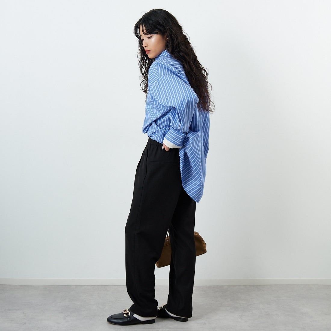 Jeans Factory Clothes [ジーンズファクトリークローズ] コスミカルウォームテーパードパンツ [21256055] 004 ﾌﾞﾗｯｸ &&モデル身長：162cm 着用サイズ：38&&