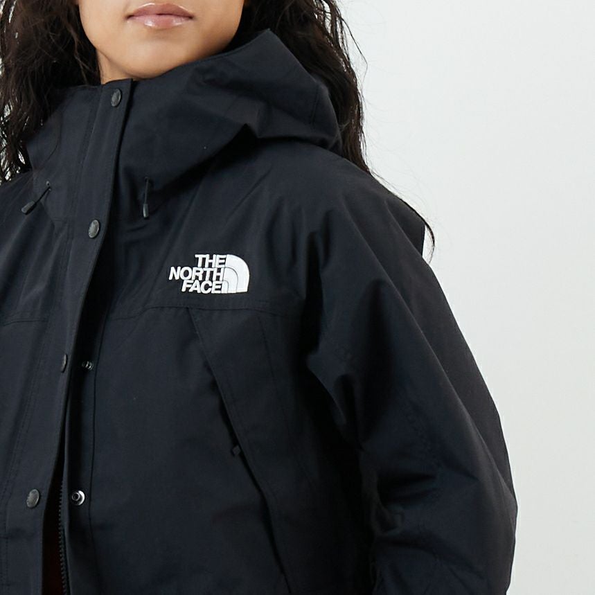 THE NORTH FACE [ザ ノースフェイス] マウンテンライトジャケット [NPW62550] K &&モデル身長：162cm 着用サイズ：M&&