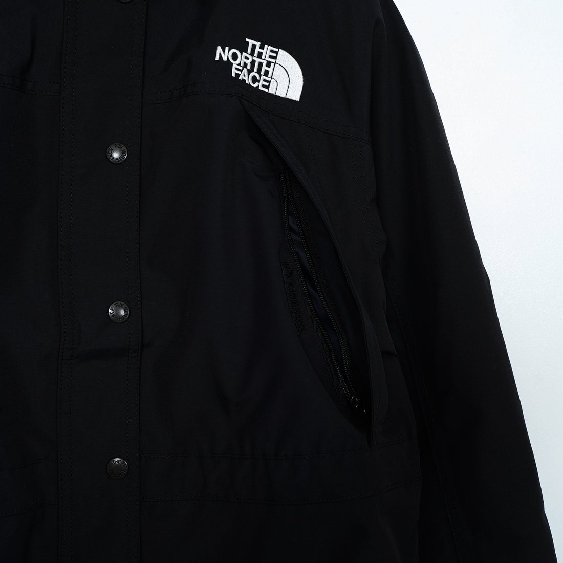 THE NORTH FACE [ザ ノースフェイス] マウンテンライトジャケット [NPW62550] K
