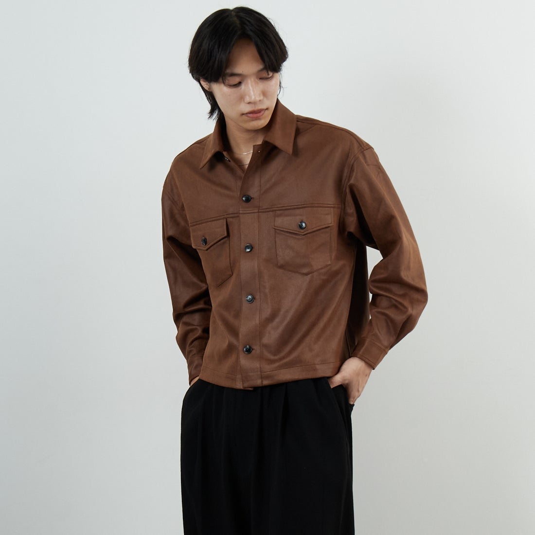 SLICK [スリック] シンセティックレザートラッカージャケット [5111047] 500 BROWN &&モデル身長：179cm 着用サイズ：1&&