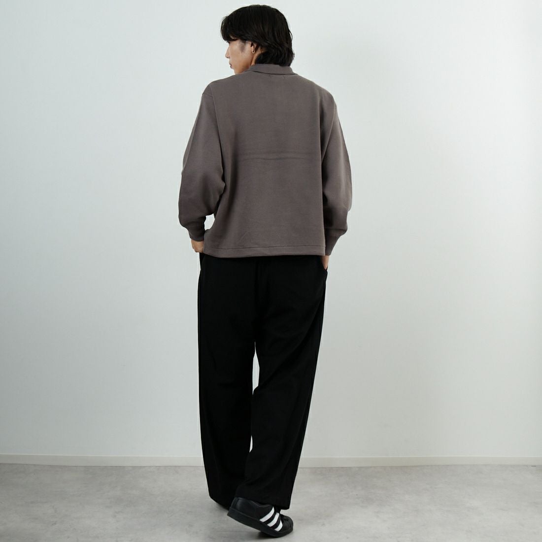 SLICK [スリック] スウェットライク ドローストリングポロニット [5151028] 500 BROWN &&モデル身長：179cm 着用サイズ：1&&