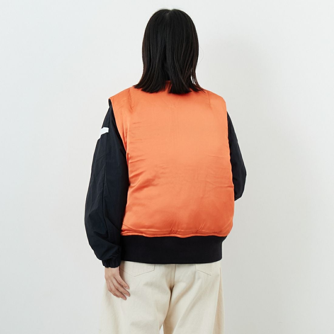 THRIFTY LOOK [スリフティールック] MA-1 刺繍ベスト [TL25F032] BLACK &&モデル身長：162cm 着用サイズ：XS&&