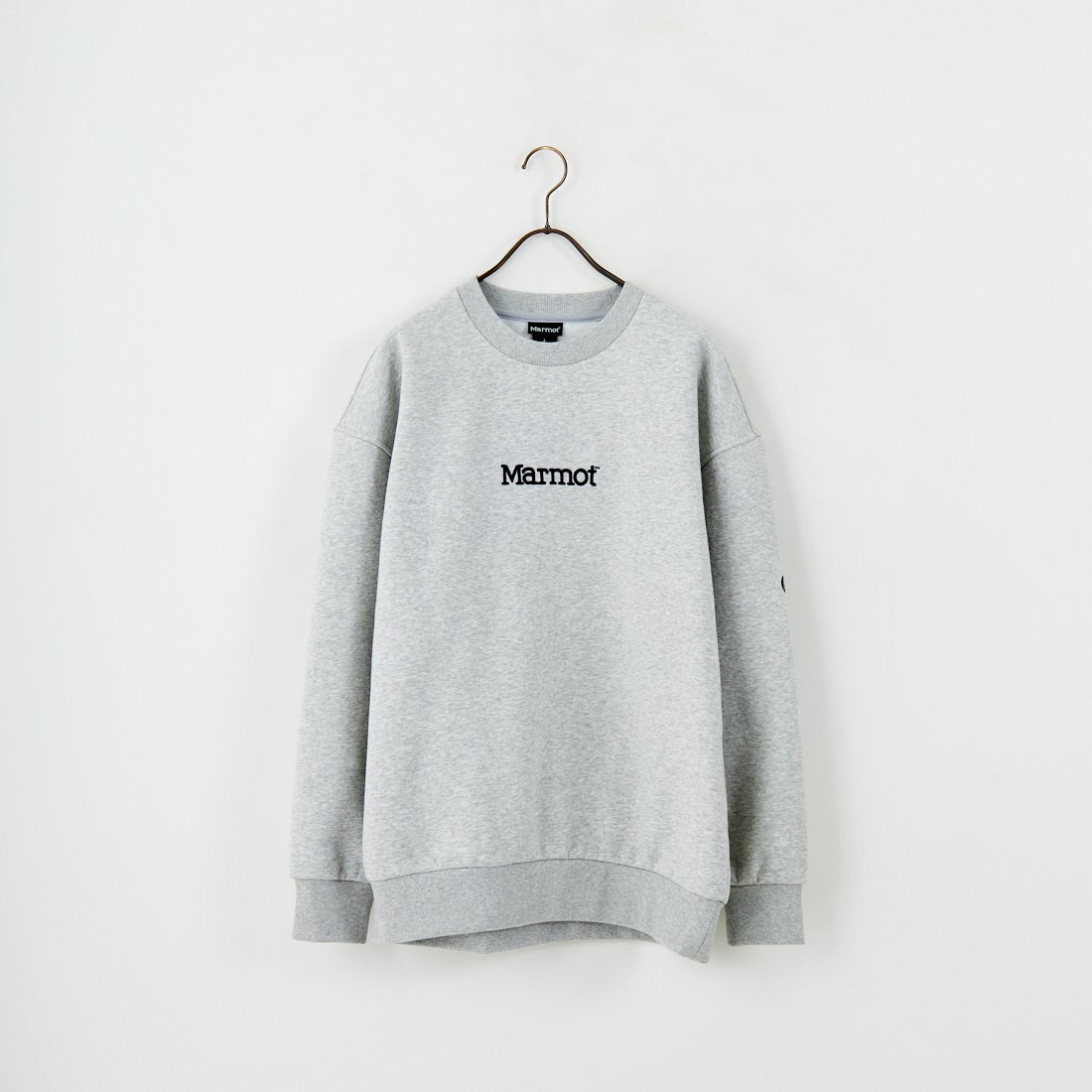 Marmot [マーモット] 別注 ブランド刺繍ロゴ クルーネックスウェット [MTFW25USW364IN-JF] TOP GRAY