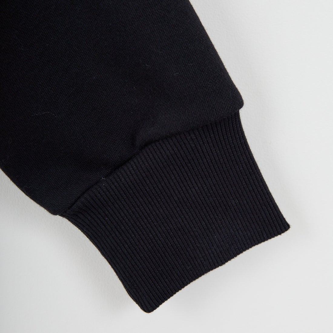 Marmot [マーモット] 別注 ワンポイントロゴ ポケットスウェット [MTFW25USW361IN-JF] BLACK