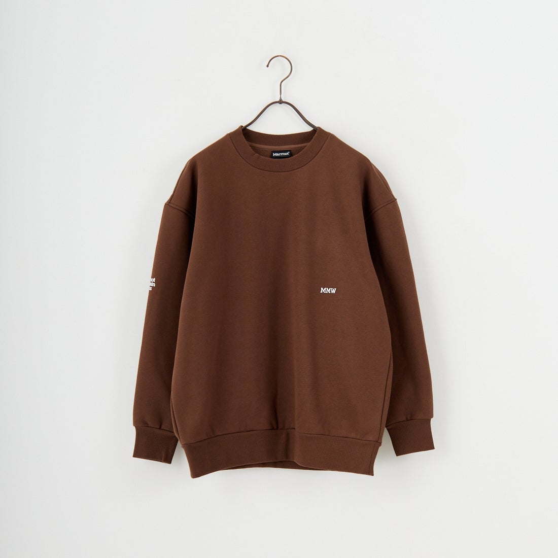 Marmot [マーモット] 別注 ブランドロゴ バックプリントスウェット [MTFW25USW362IN-JF] BROWN