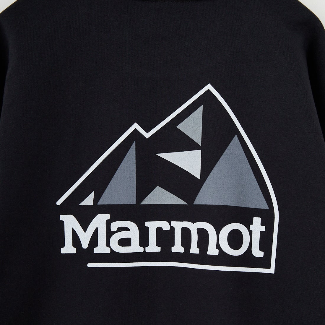 Marmot [マーモット] 別注 ブランドロゴ バックプリントスウェット [MTFW25USW362IN-JF] BLACK