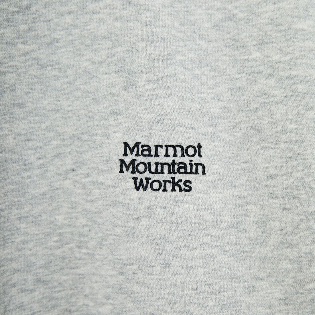 Marmot [マーモット] 別注 ヒストリーロゴ バックプリントスウェット [MTFW25USW363IN-JF] TOP GRAY