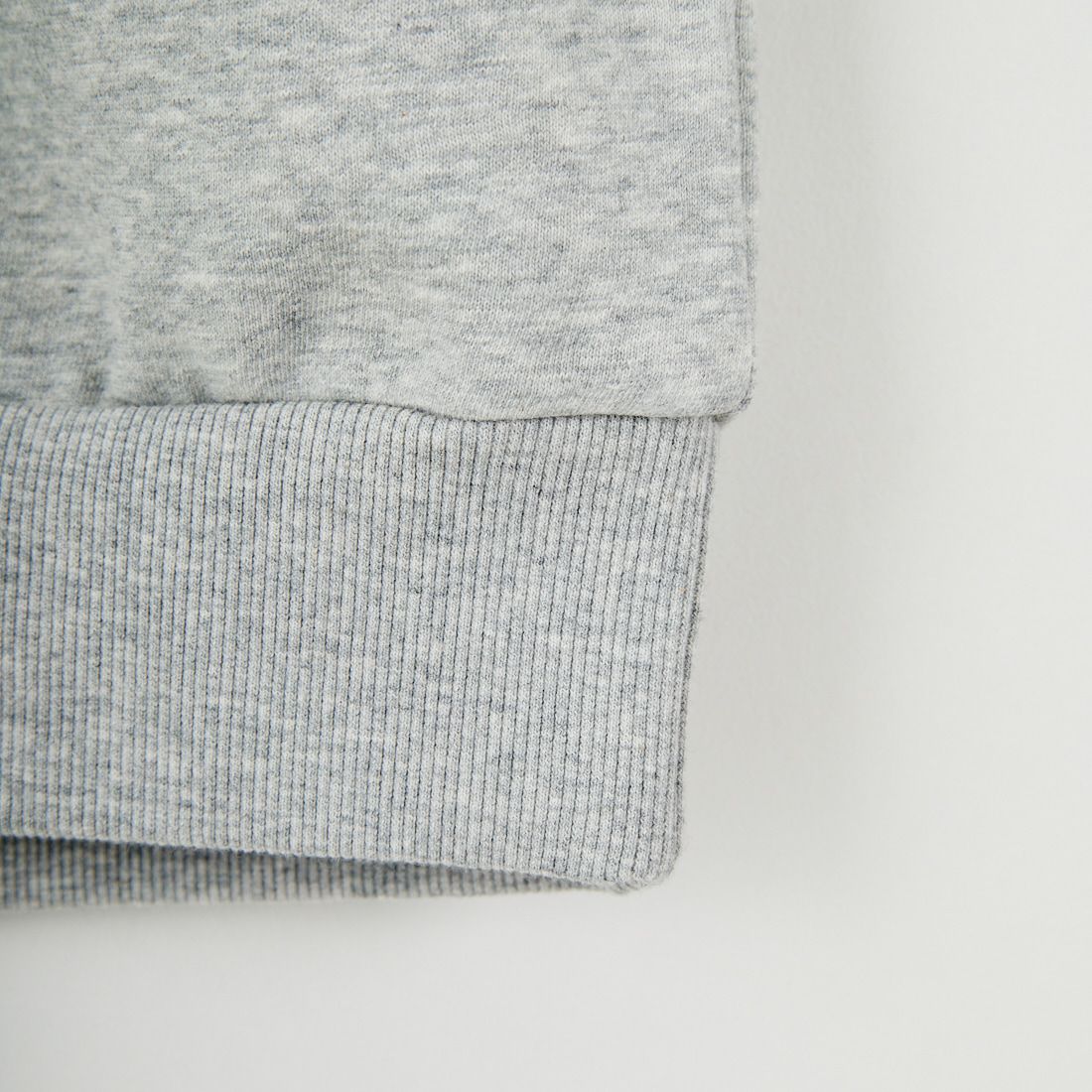 Marmot [マーモット] 別注 ヒストリーロゴ バックプリントスウェット [MTFW25USW363IN-JF] TOP GRAY