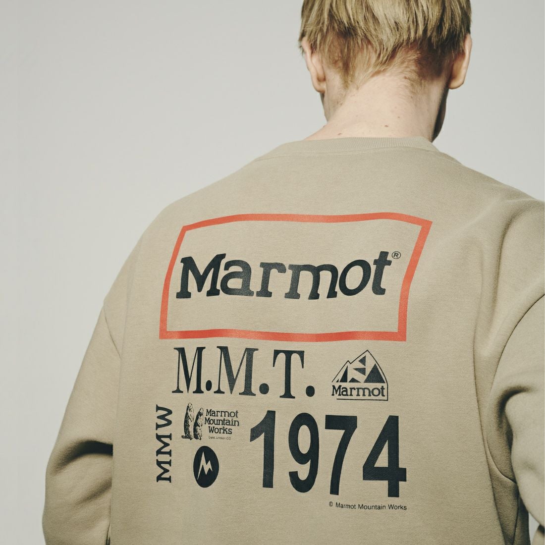 Marmot [マーモット] 別注 ヒストリーロゴ バックプリントスウェット [MTFW25USW363IN-JF] BEIGE