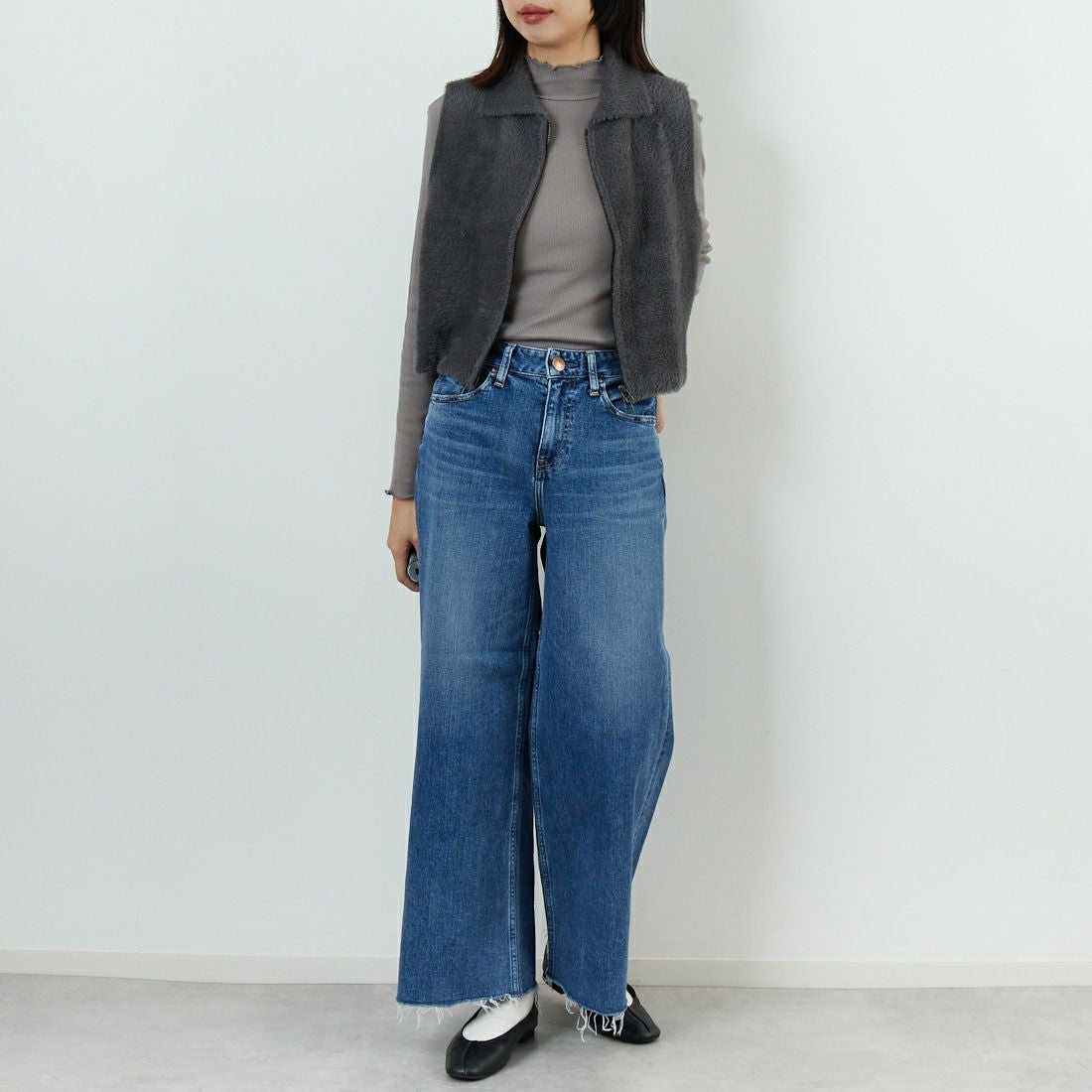 RED CARD TOKYO [レッドカード トーキョー] マーヴェリック ワイドフレアパンツ [12W11601SMD] A-STN MID &&モデル身長：162cm 着用サイズ：22&&