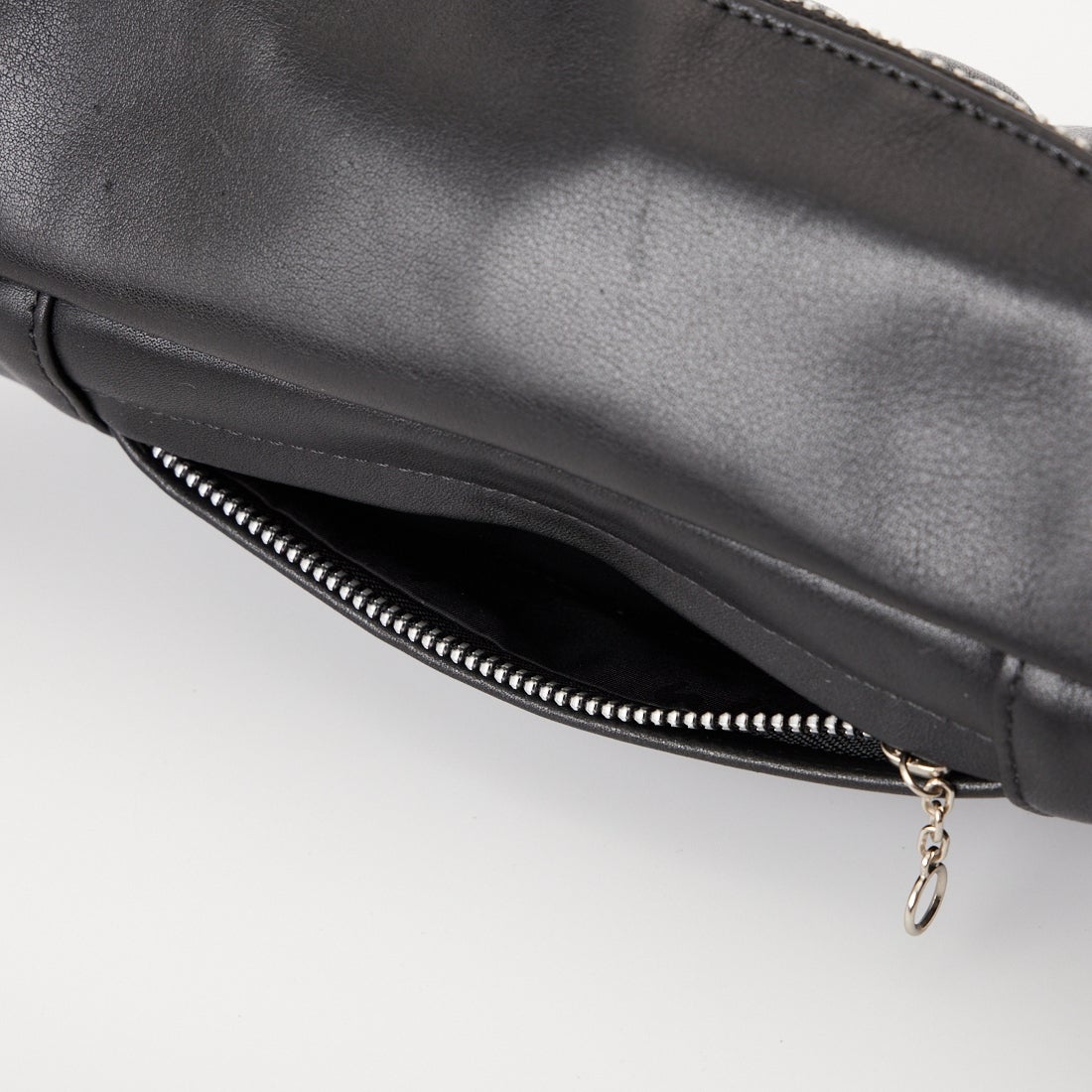 Schott [ショット] パデッドボディバッグ [7825976008] 010 BLACK