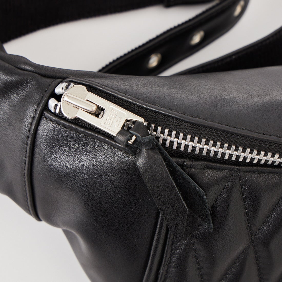 Schott [ショット] パデッドボディバッグ [7825976008] 010 BLACK