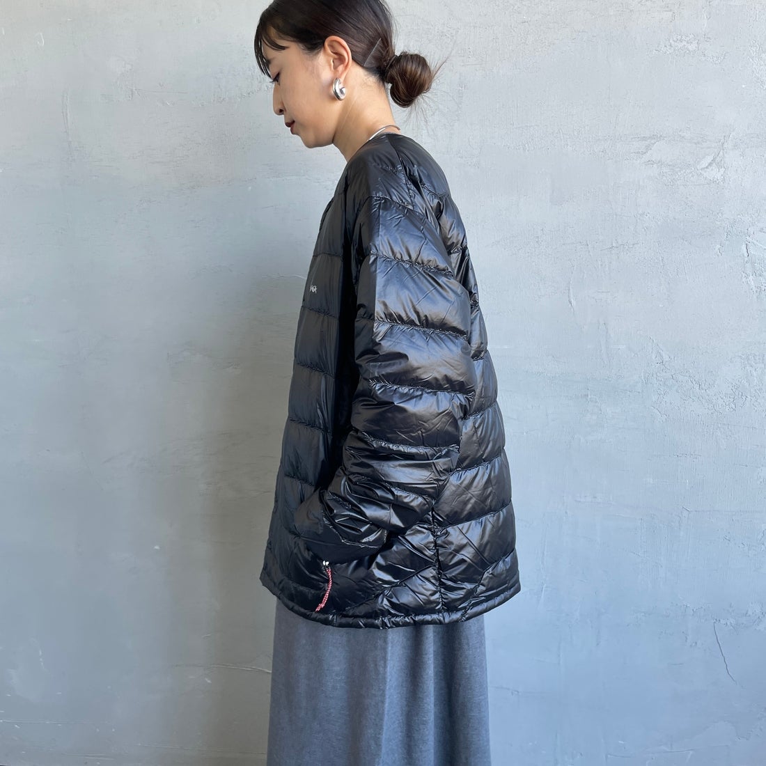 NANGA [ナンガ] 7デイズインナーダウンカーディガン [N2530-0I061A] BLK &&モデル身長：150cm 着用サイズ：S&&