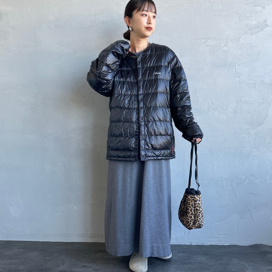 NANGA [ナンガ] 7デイズインナーダウンカーディガン [N2530-0I061A] BLK &&モデル身長：150cm 着用サイズ：S&&