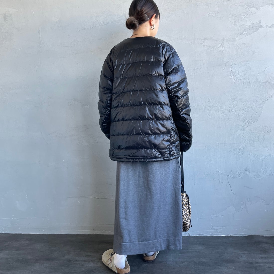 NANGA [ナンガ] 7デイズインナーダウンカーディガン [N2530-0I061A] BLK &&モデル身長：150cm 着用サイズ：S&&