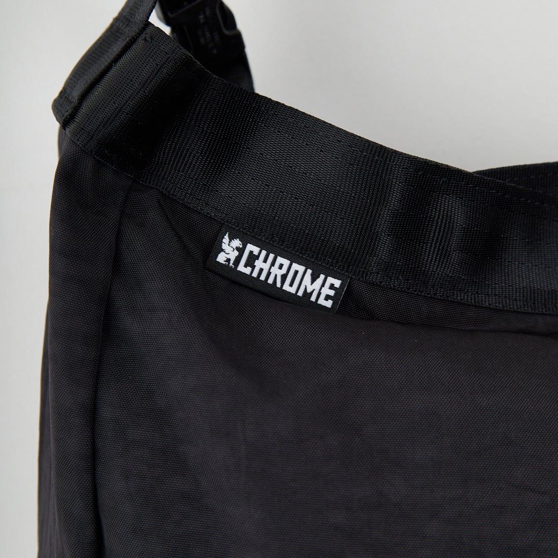 CHROME [クローム] ニュースペーパー メッセンジャーバッグ [JP197] BKCK