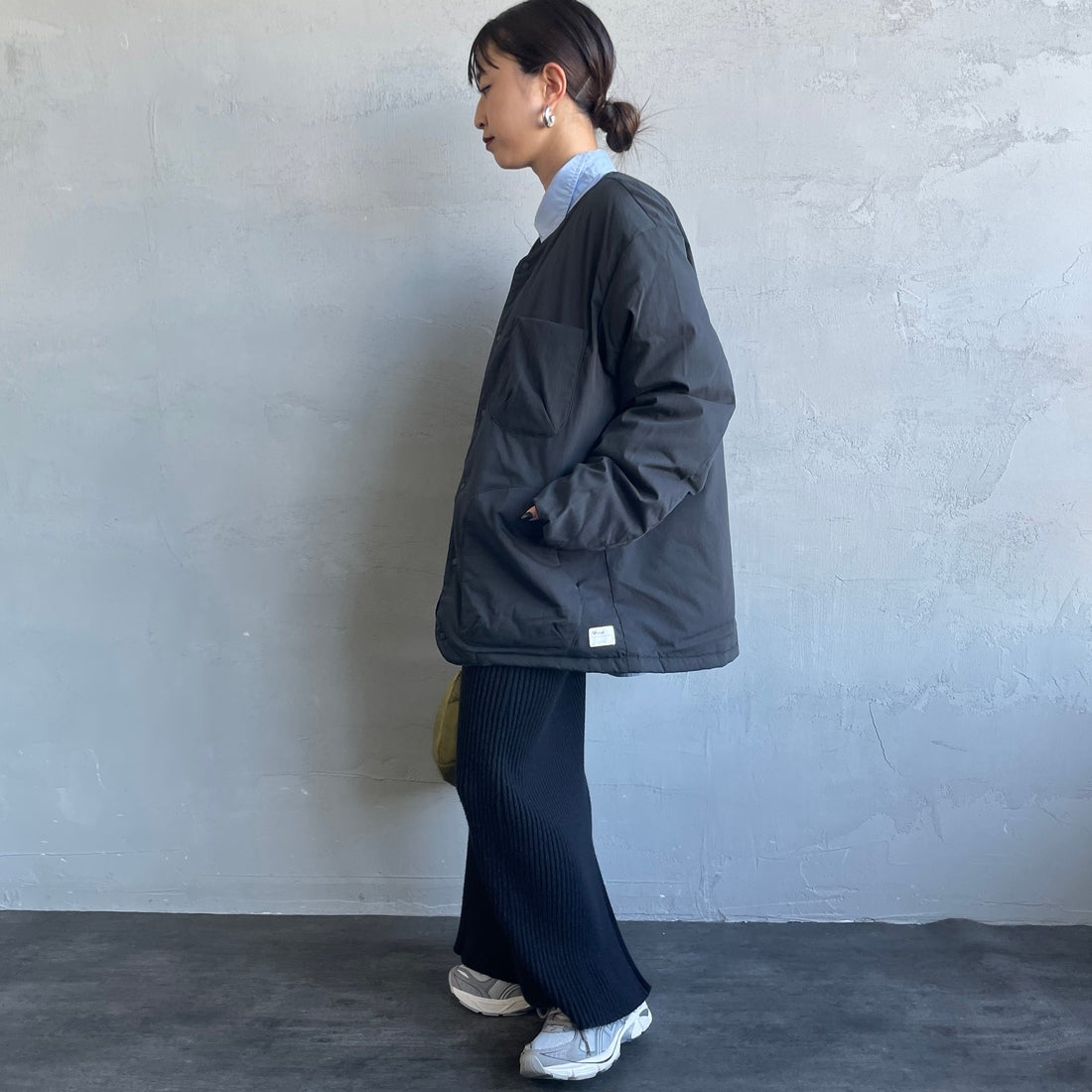 NANGA [ナンガ] ヒノックリップストップインナーダウンカーディガン [ND2441-1M300] BLK &&モデル身長：150cm 着用サイズ：S&&